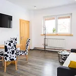 Apartamenty Siuster - Ania Z Pieknym Widokiem Na Gory I Malgosia Na Parterze - Swietna Lokalizacja, Niedaleko Term Bukovina!