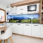 Apartamenty Siuster - Ania Z Pieknym Widokiem Na Gory I Malgosia Na Parterze - Swietna Lokalizacja, Niedaleko Term Bukovina! Appartement *