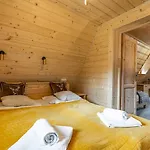 Apartamenty Siuster - Ania Z Pieknym Widokiem Na Gory I Malgosia Na Parterze - Swietna Lokalizacja, Niedaleko Term Bukovina! *